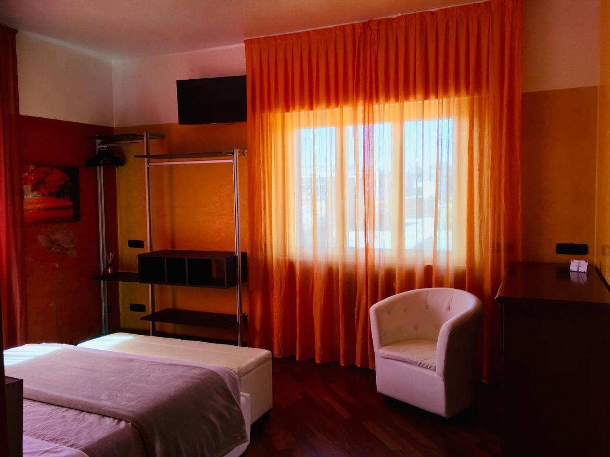 B2In Suite&Office Capriate San Gervasio Exterior foto