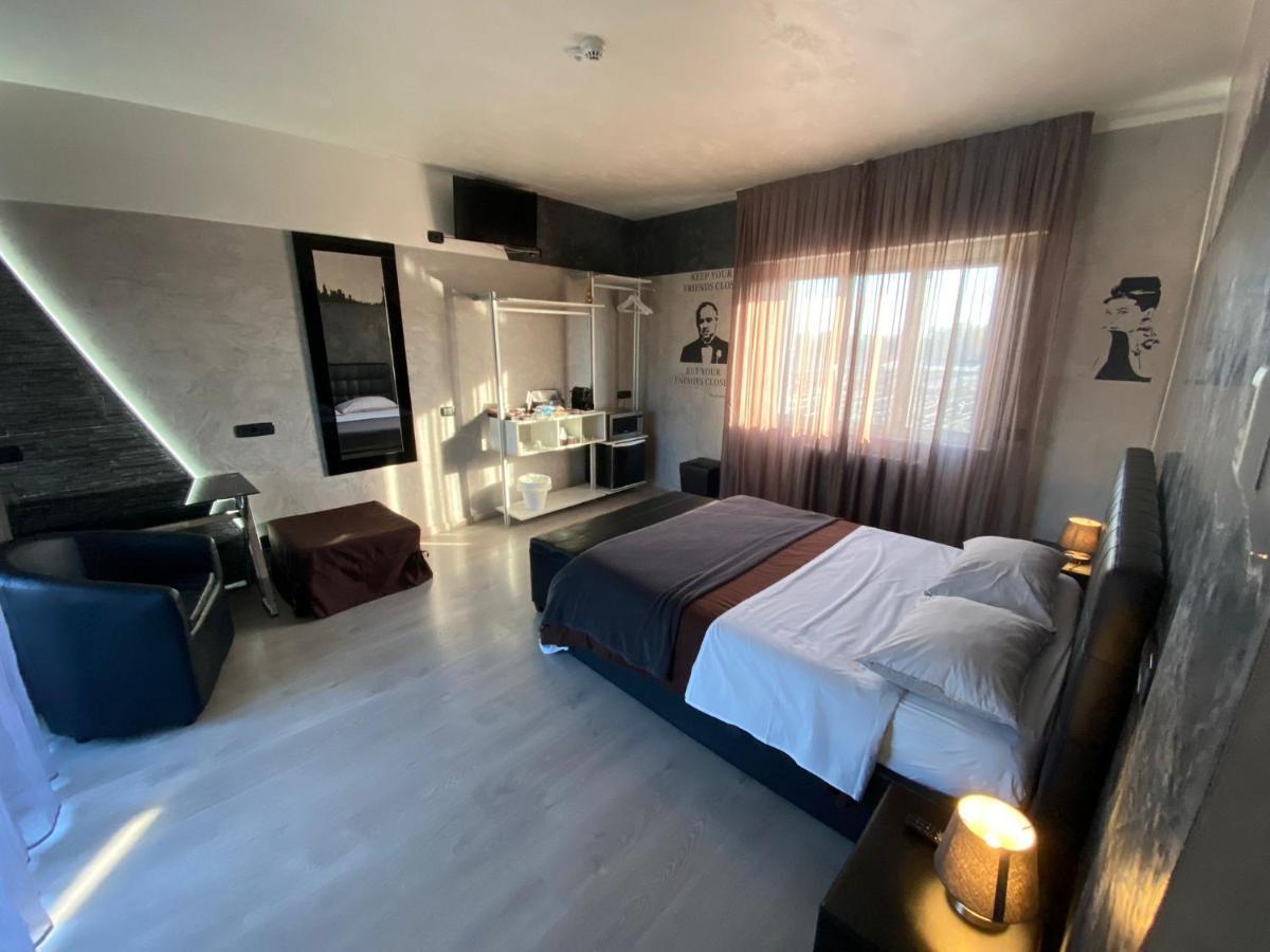 B2In Suite&Office Capriate San Gervasio Exterior foto