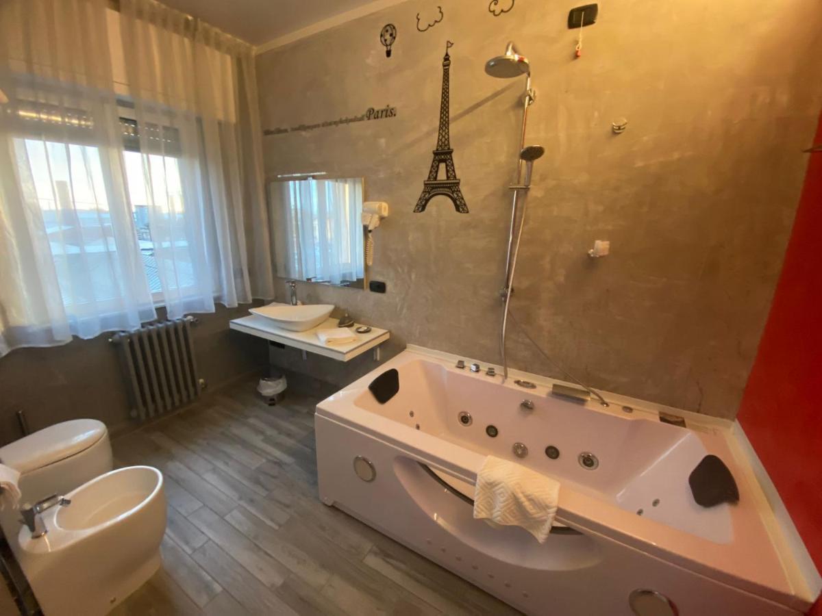 B2In Suite&Office Capriate San Gervasio Exterior foto