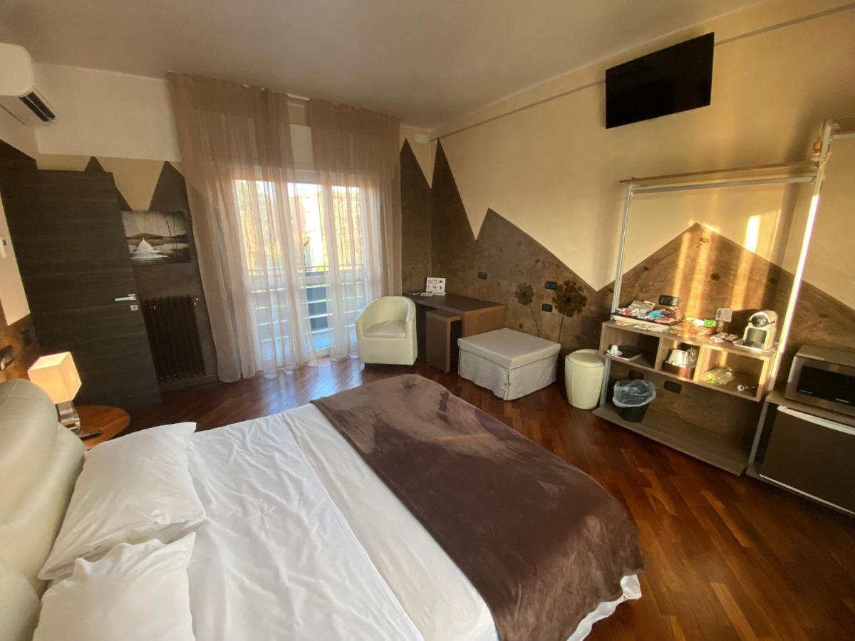 B2In Suite&Office Capriate San Gervasio Exterior foto